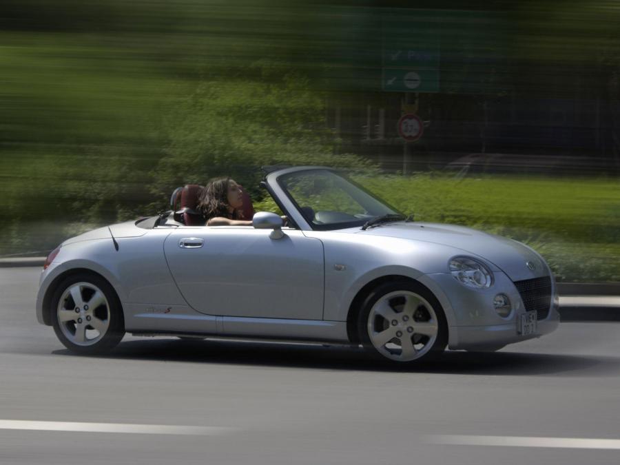  Daihatsu Copen 2001 года  (фото 4 из 12)